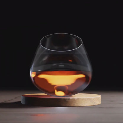 EQUILO No.1 glass slowly spinning