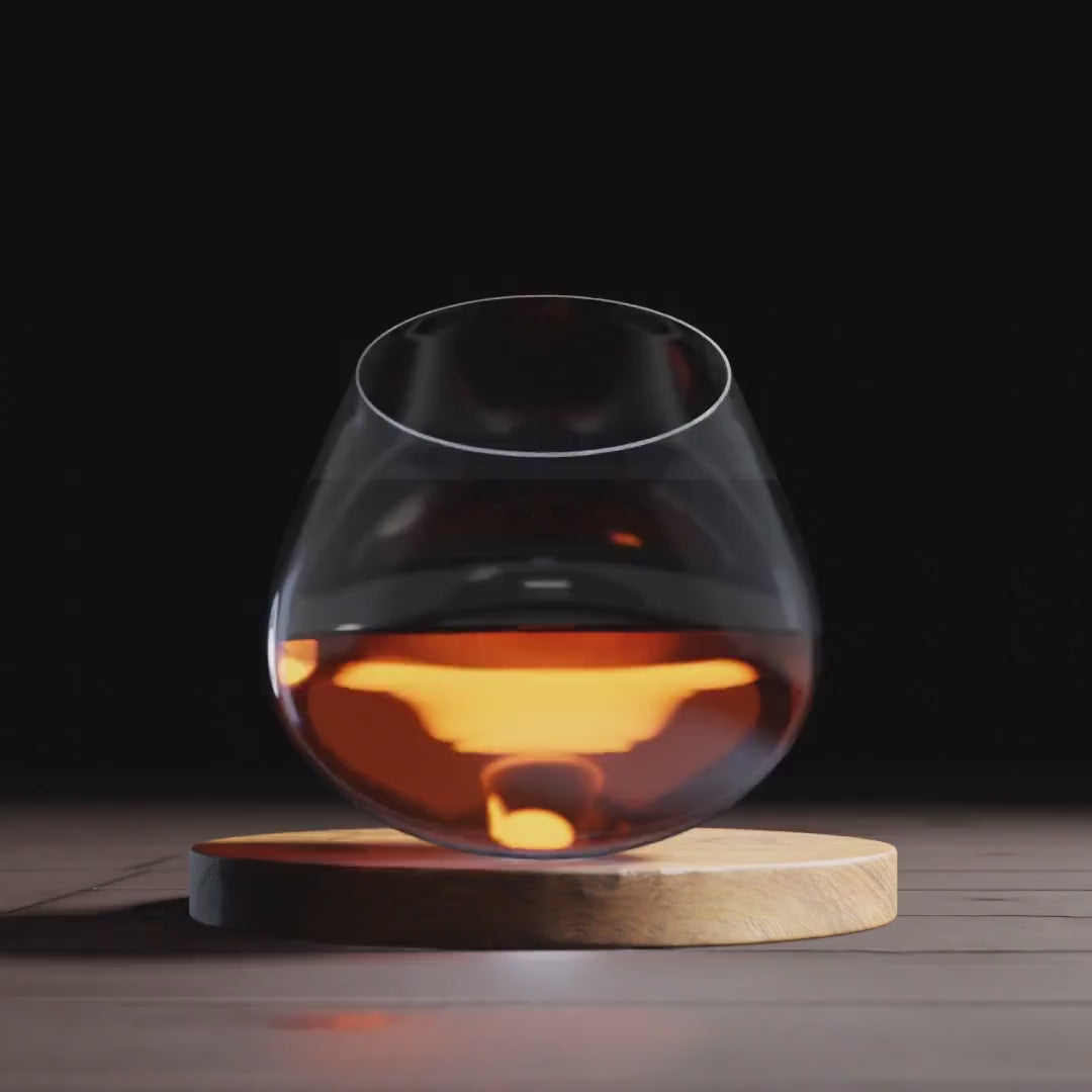 EQUILO No.1 glass slowly spinning