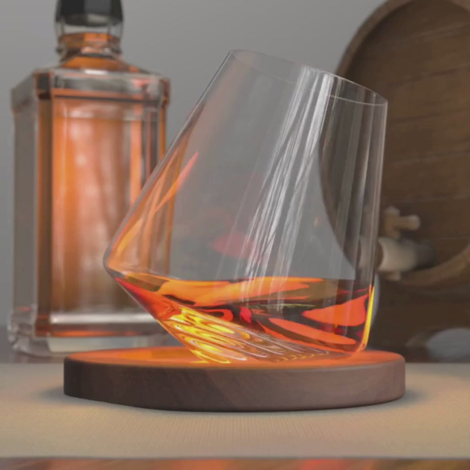 EQUILO No.3 glass spinning slowly